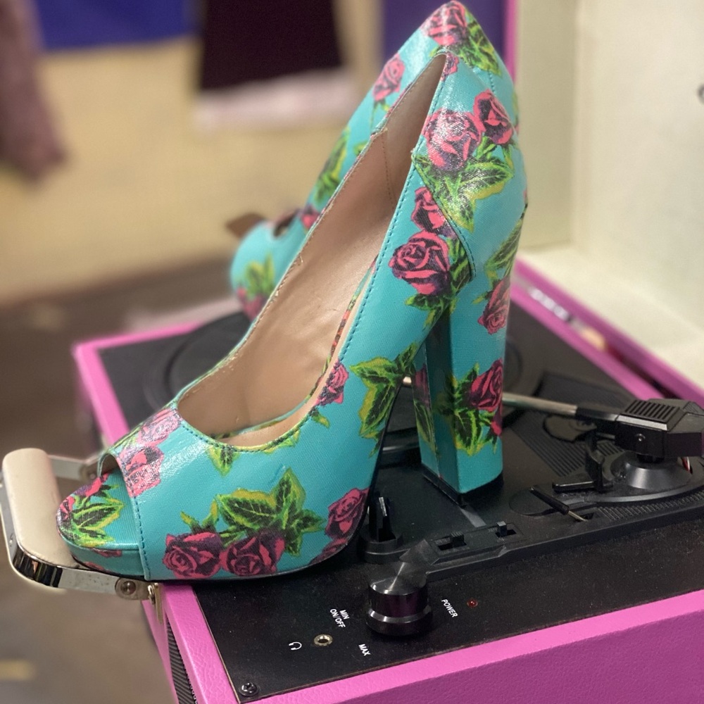 Betsy Johnson Peep Toe Heels